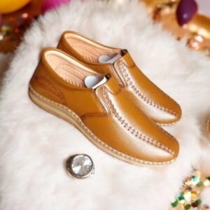 গরুর চামড়া দিয়ে তৈরি জুতা {কোড নং32}